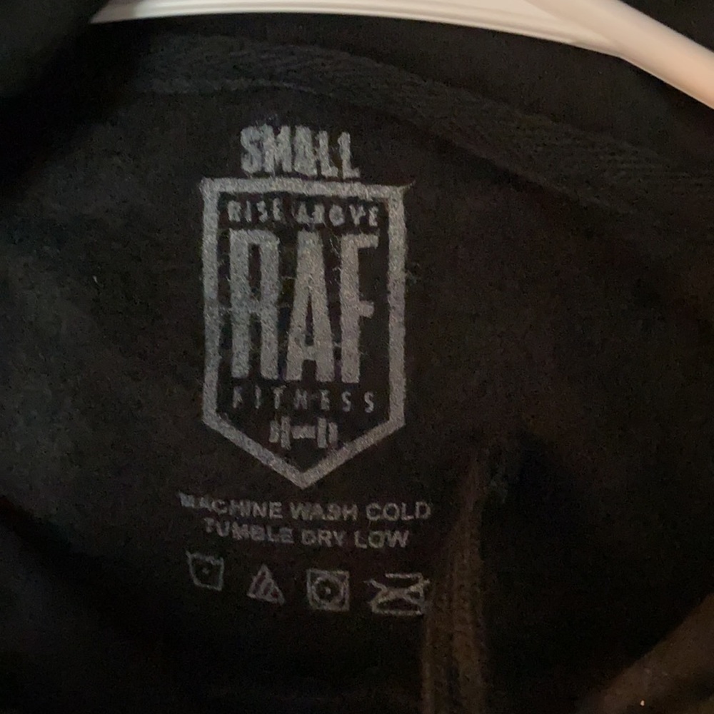 Rise Above Fitness sleeveless hoodie - Picture 3 of 5